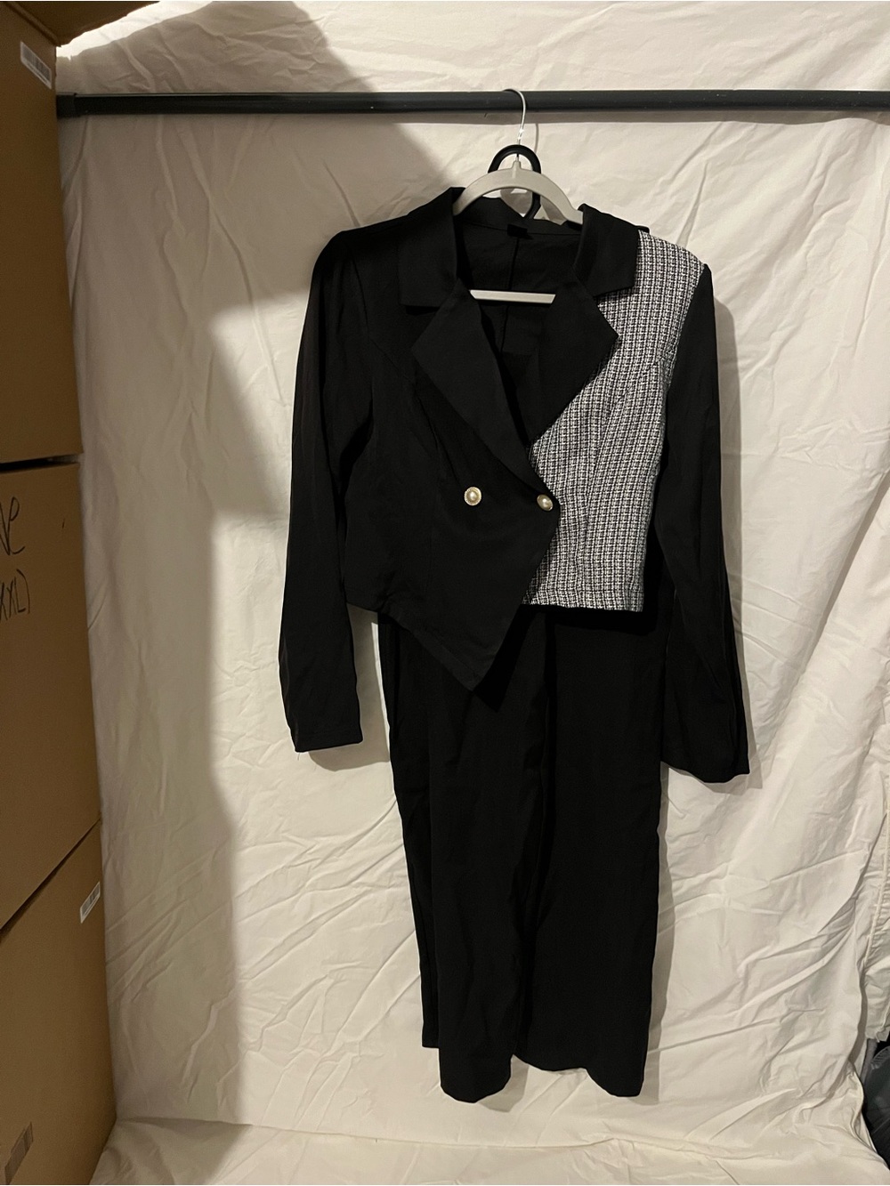 SHEIN Black Tailored Jacket with Sleek Finish